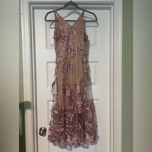 Dress the Population Audrey Embroidered Fit & Flare Dress - Picture 9 of 9